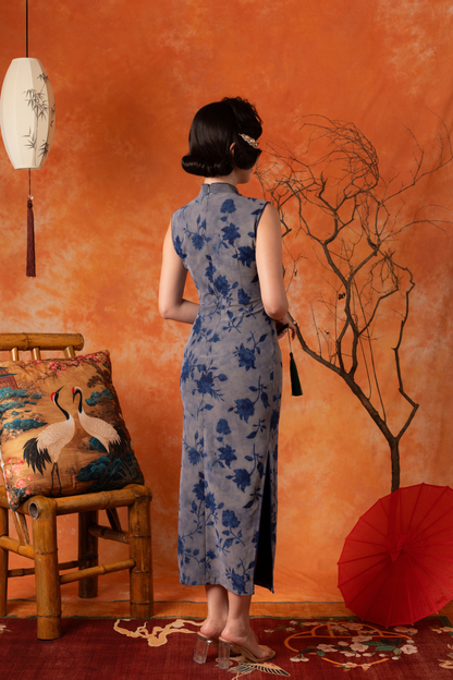 Eluned Peony Cheongsam Dress in Blue