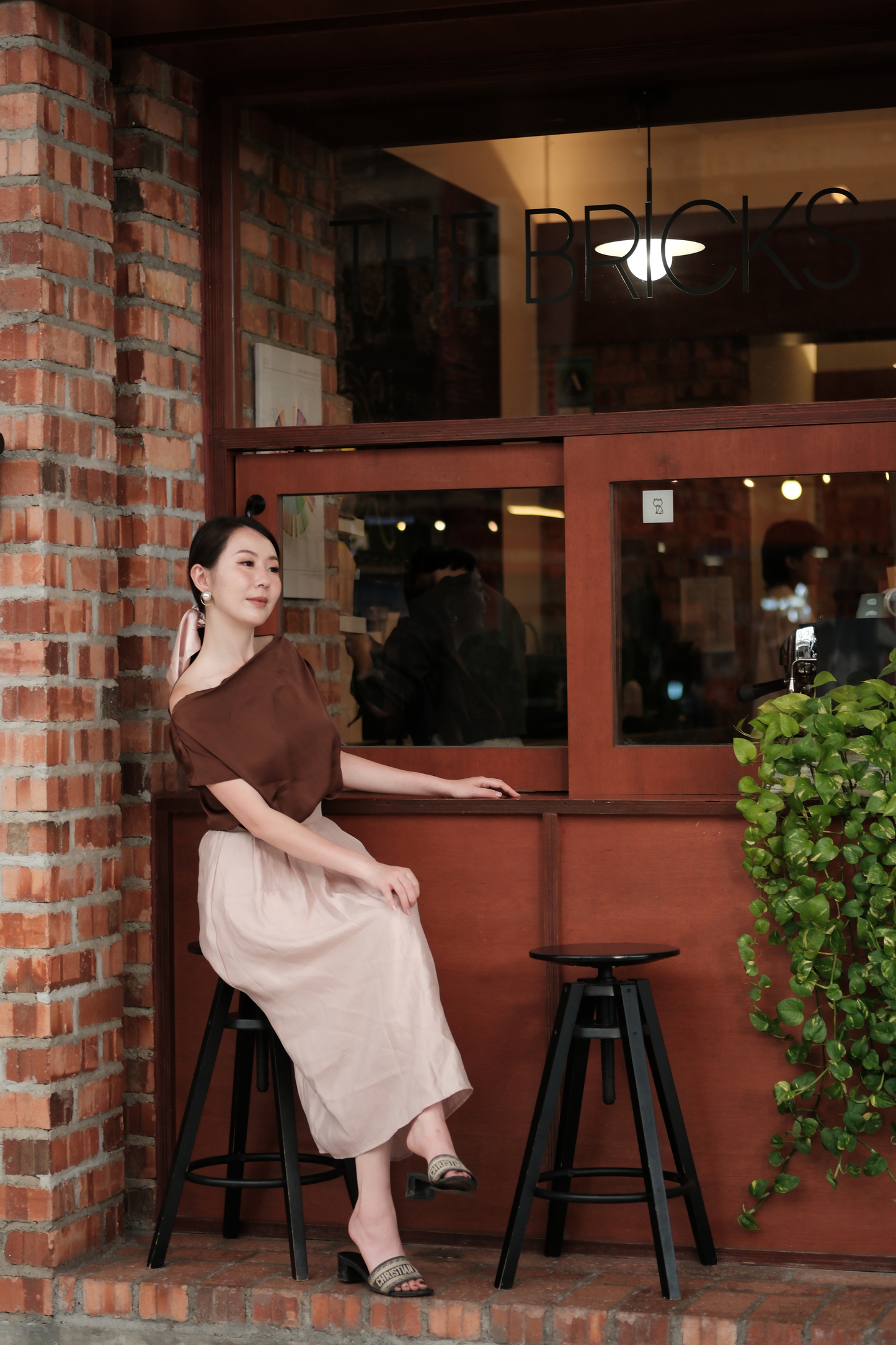 Lilou Satin Midi Skirt