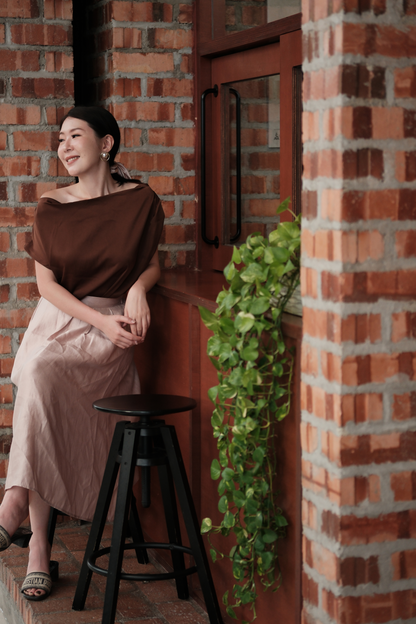 Lilou Satin Midi Skirt
