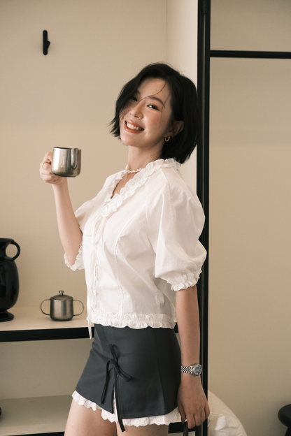 Élise Ruffle-Trim Puff-Sleeve Blouse