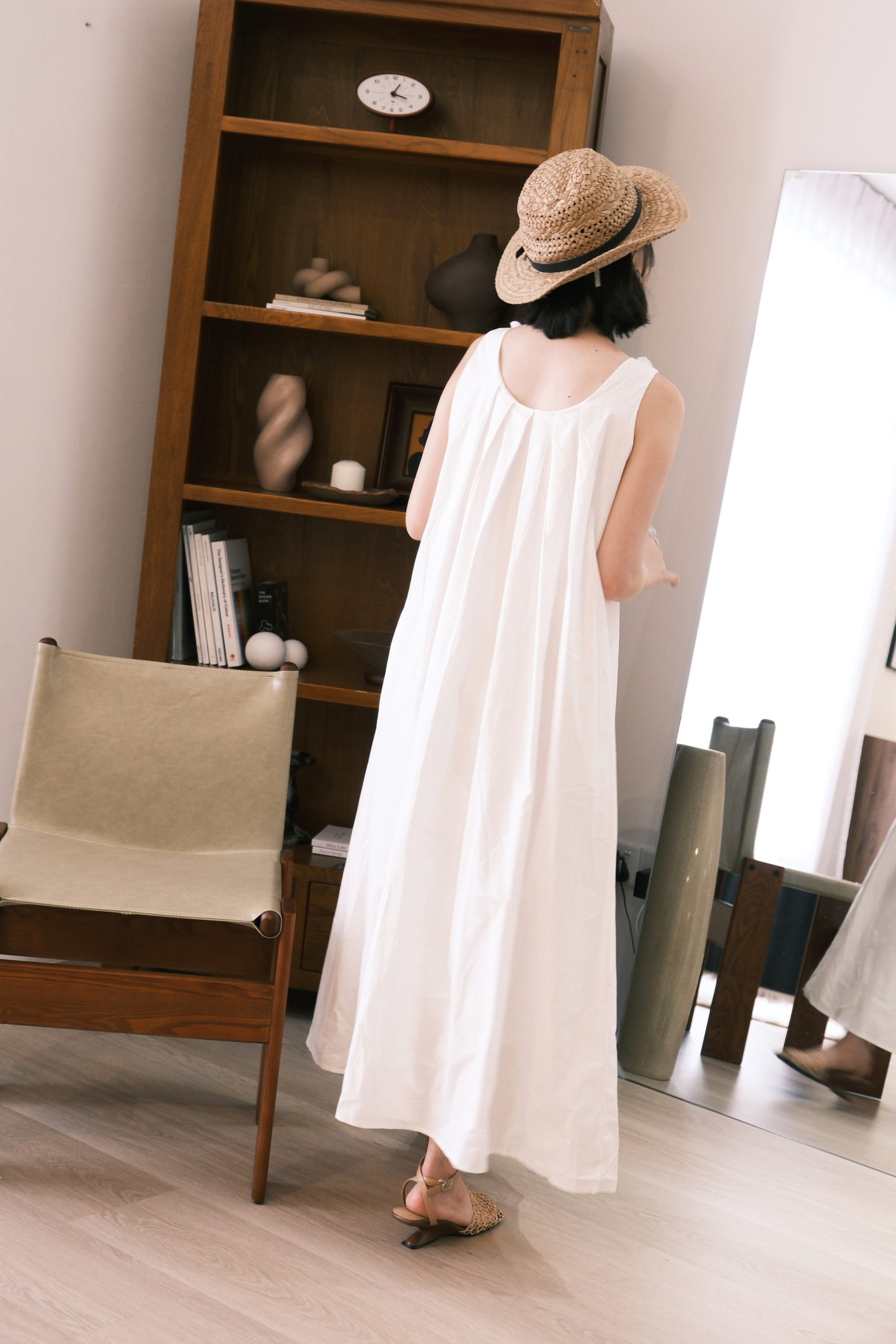 Elara Flowy Maxi Dress