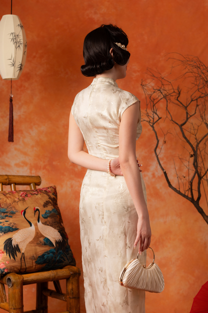 Sunniva Pearl Cheongsam Dress in Pale Sage