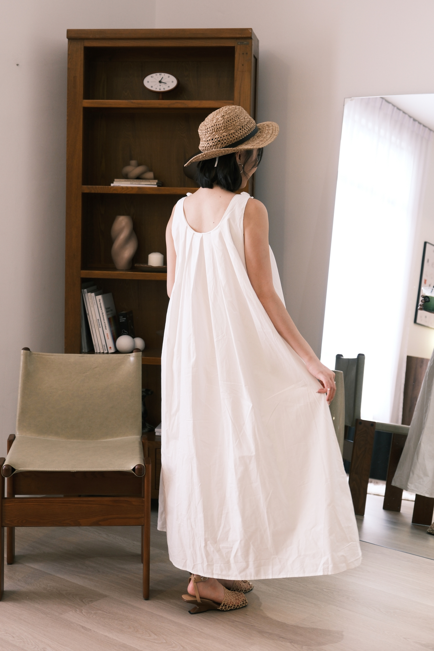 Elara Flowy Maxi Dress