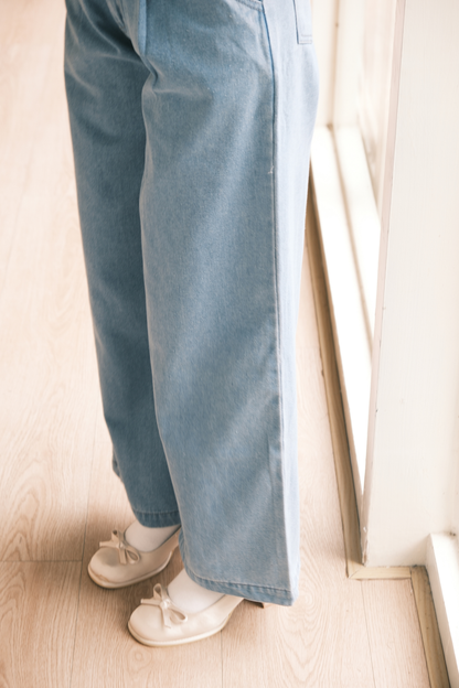 Elara Pleated Wide-Leg Denim