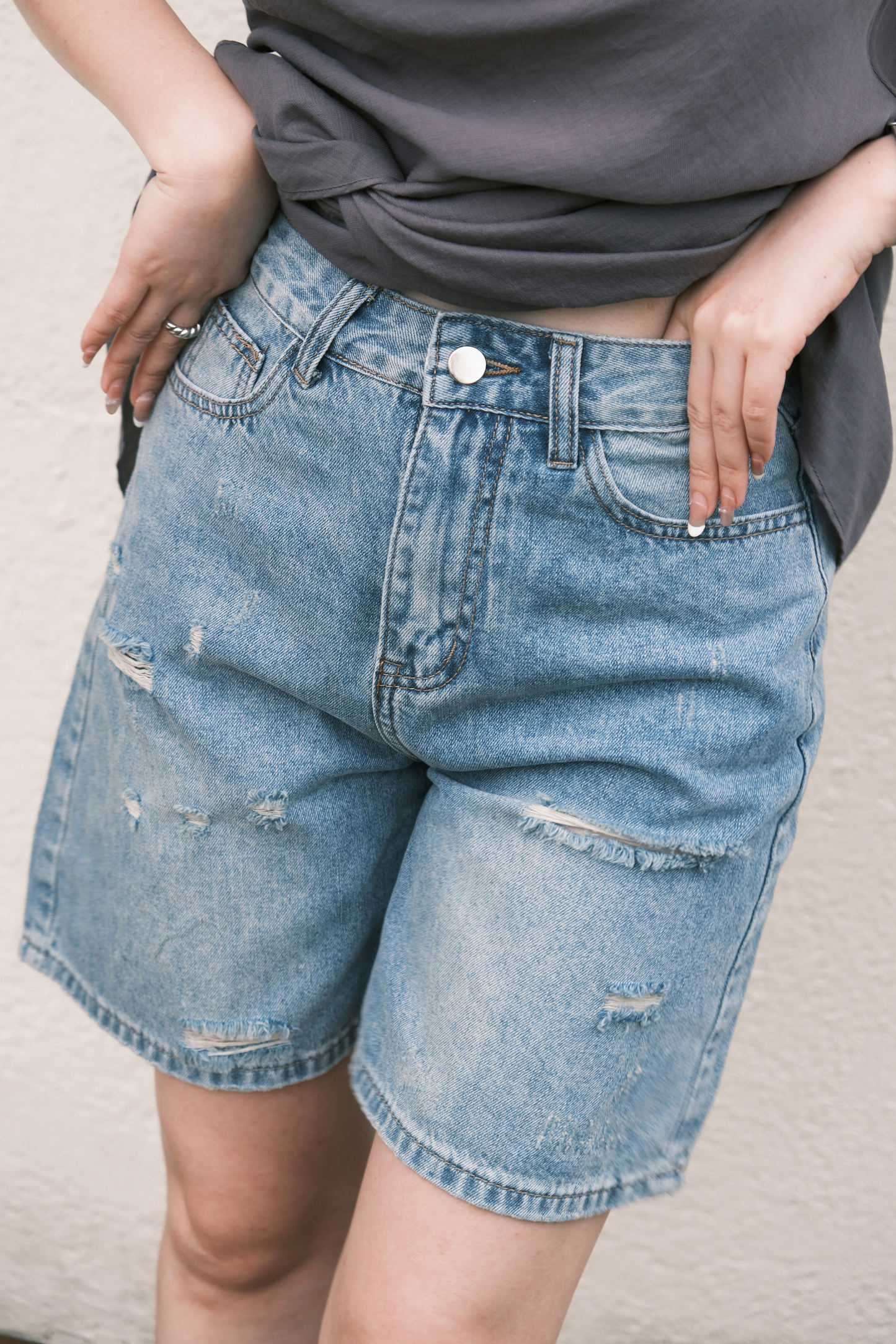 Noémie Vintage Wash Shorts