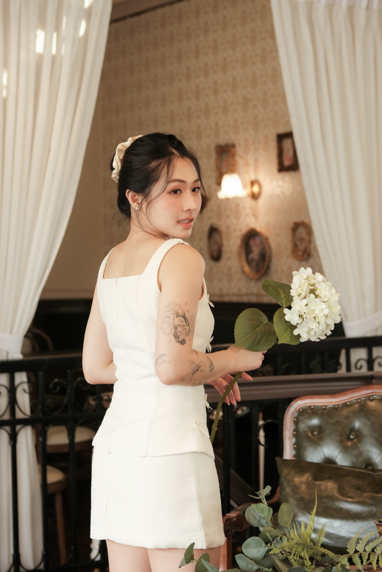 Liliane Bow-Tweed Twinset