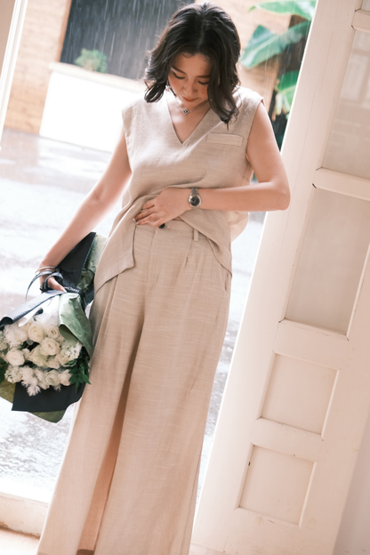 Lunelle Linen Layered Set in Light Khaki
