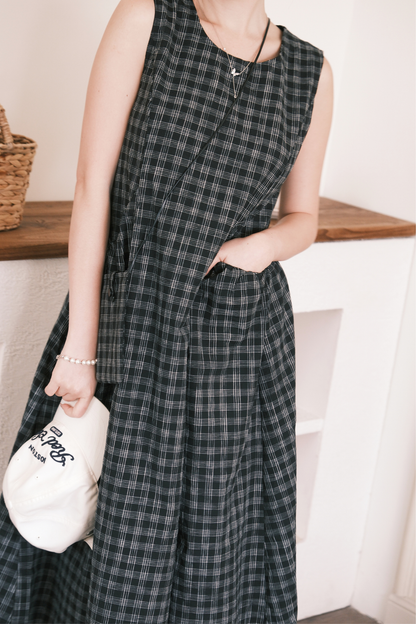 Elodie Plaid Midi Dress in Black