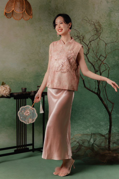 Ivy Dusk Satin Skirt in Pink