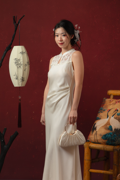 Amélie Perle Cheongsam Dress in Pearl White