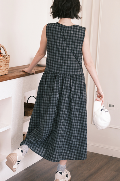 Elodie Plaid Midi Dress in Black