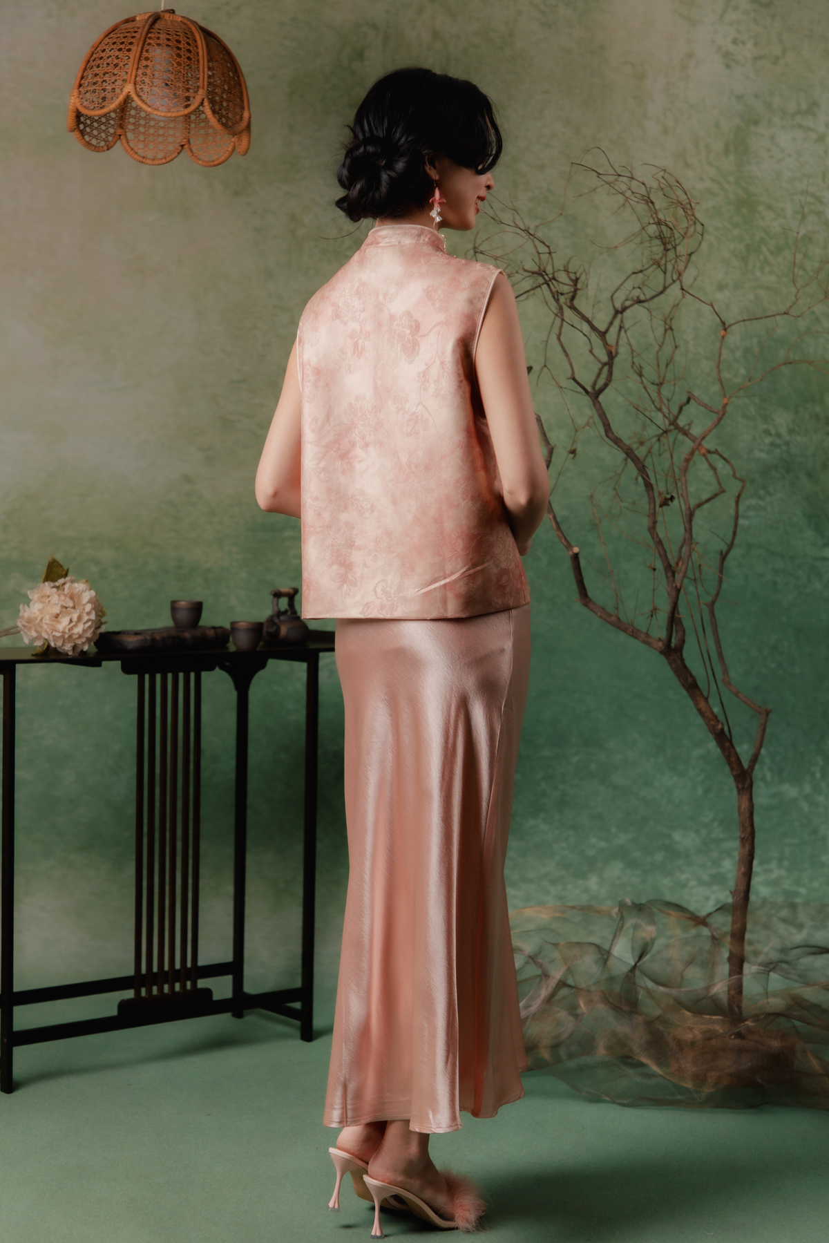 Ivy Dusk Satin Skirt in Pink