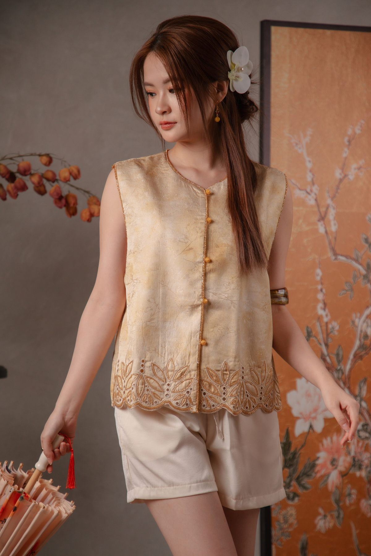 Sylvie Petal Sleeveless Cheongsam Top in Gold