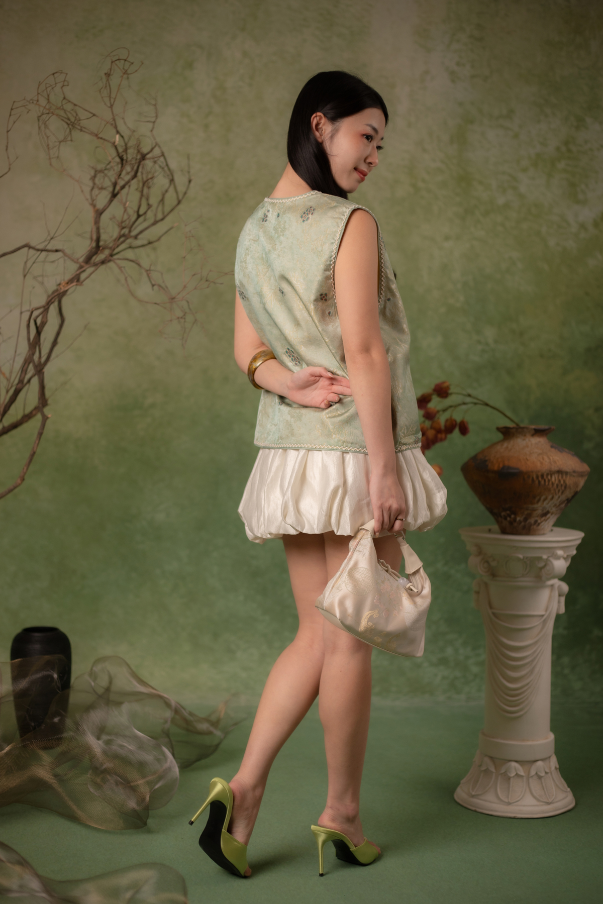 Willow Sleeveless Cheongsam Top in Sage