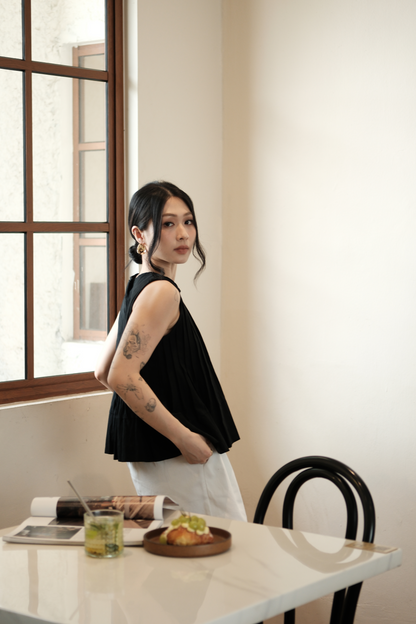 Margaux Pleated Swing Blouse in Black