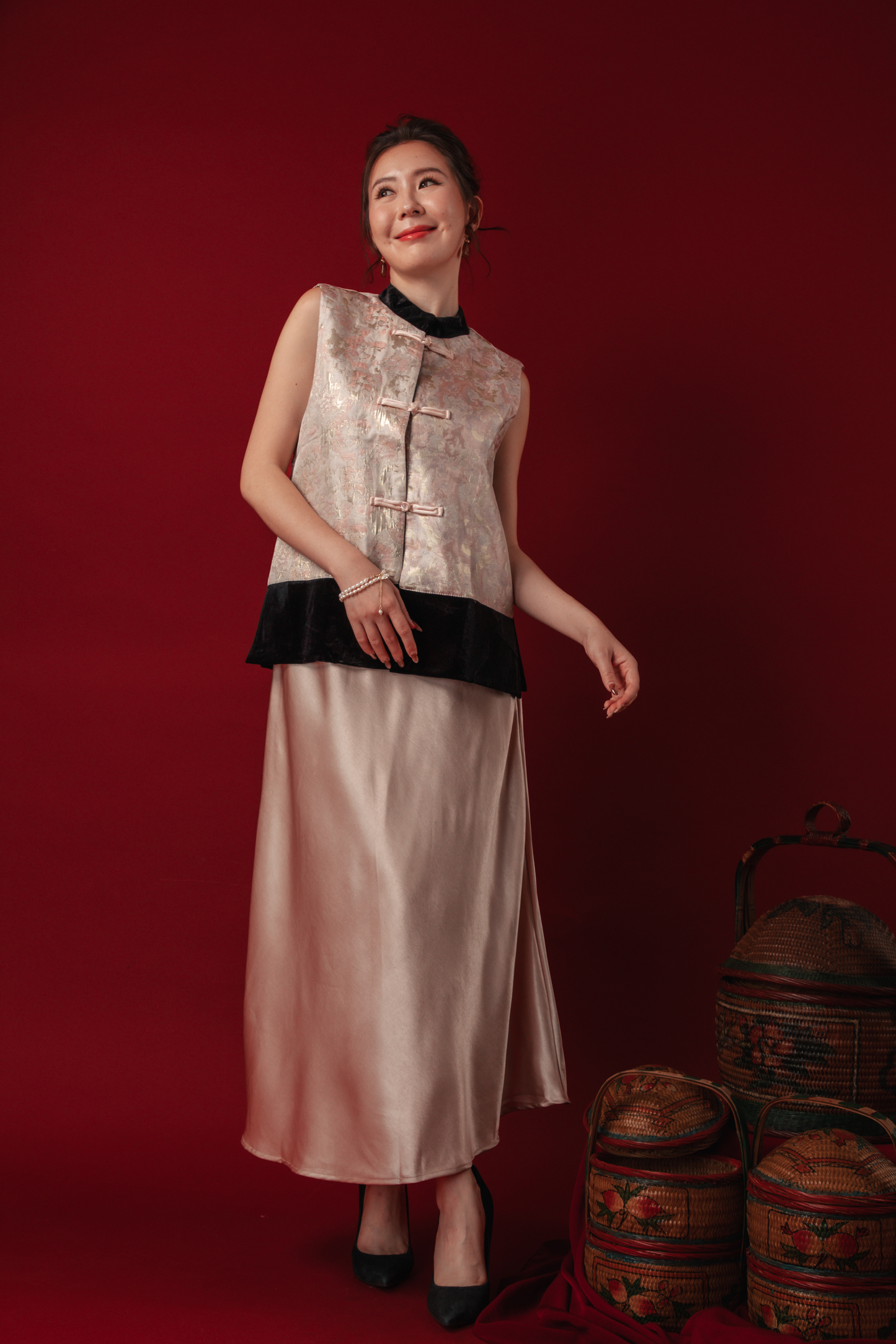 Luna Noir Brocade Vest