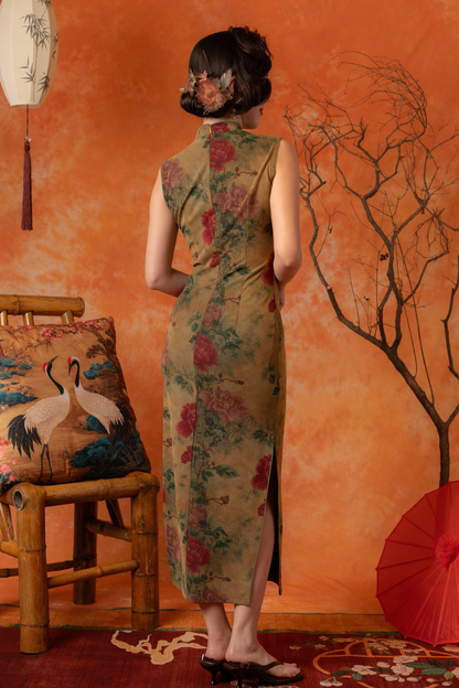 Peony Grove Cheongsam Dress in Olive