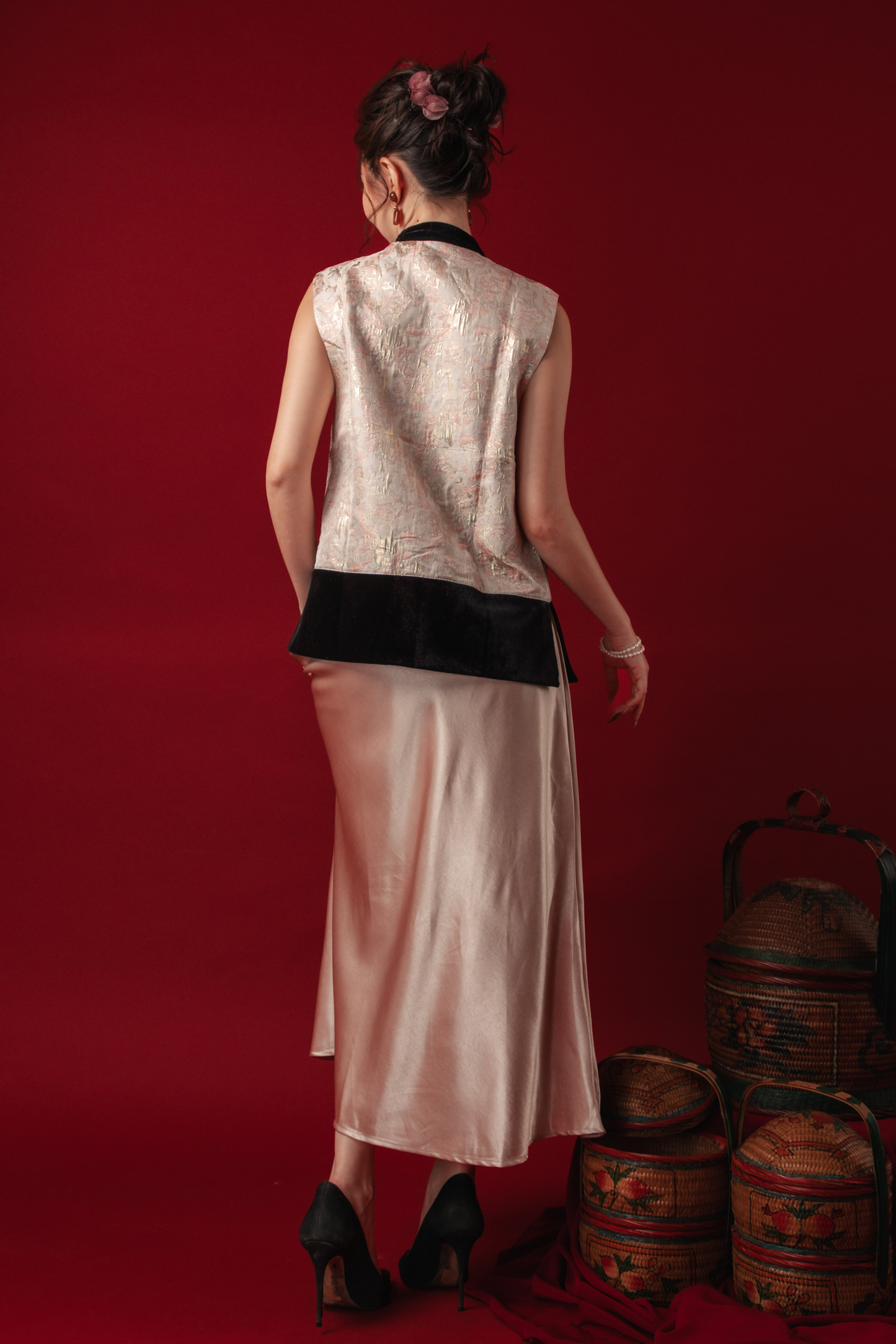 Luna Noir Brocade Vest