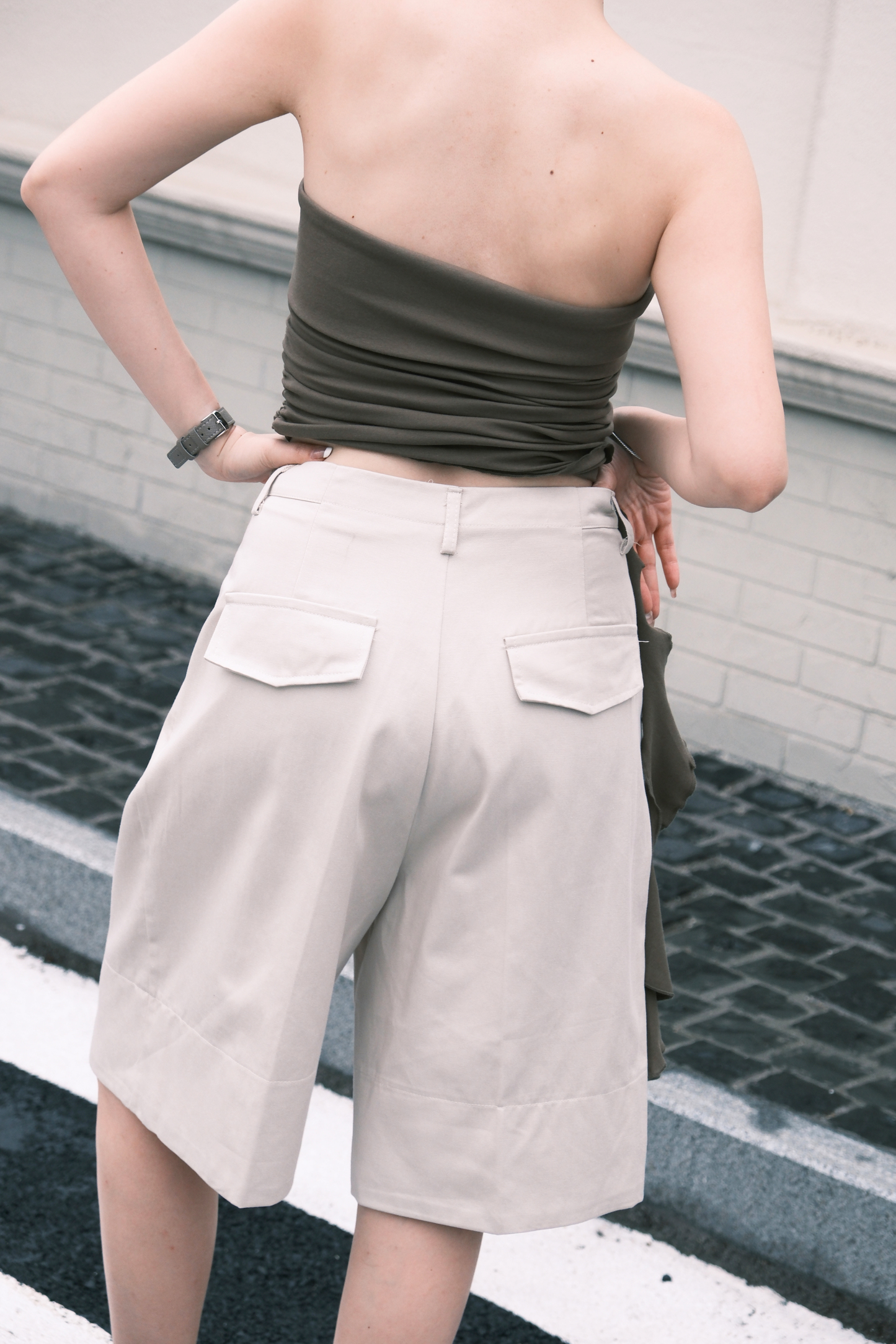 Aurelia Bermuda Shorts in Cream