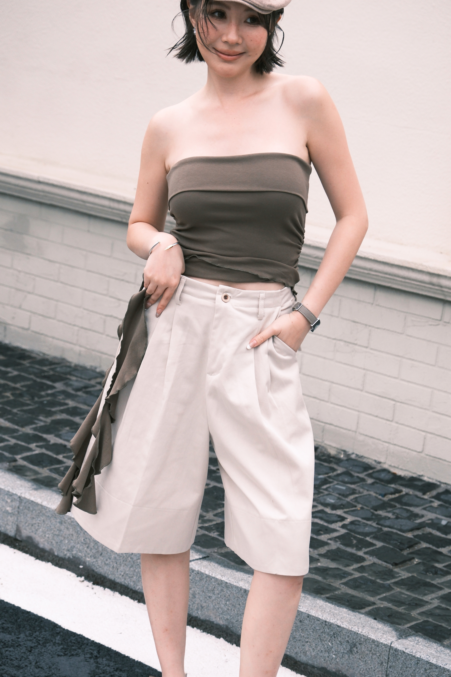Aurelia Bermuda Shorts in Cream