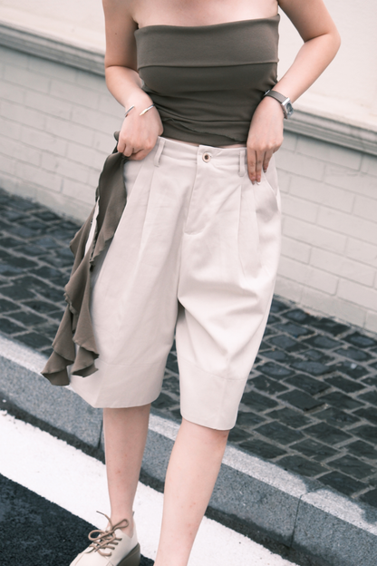 Aurelia Bermuda Shorts in Cream