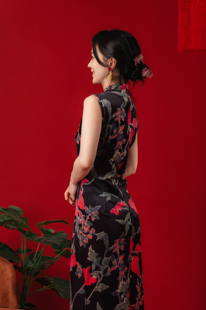 Veyna Velvet Blossom Cheongsam