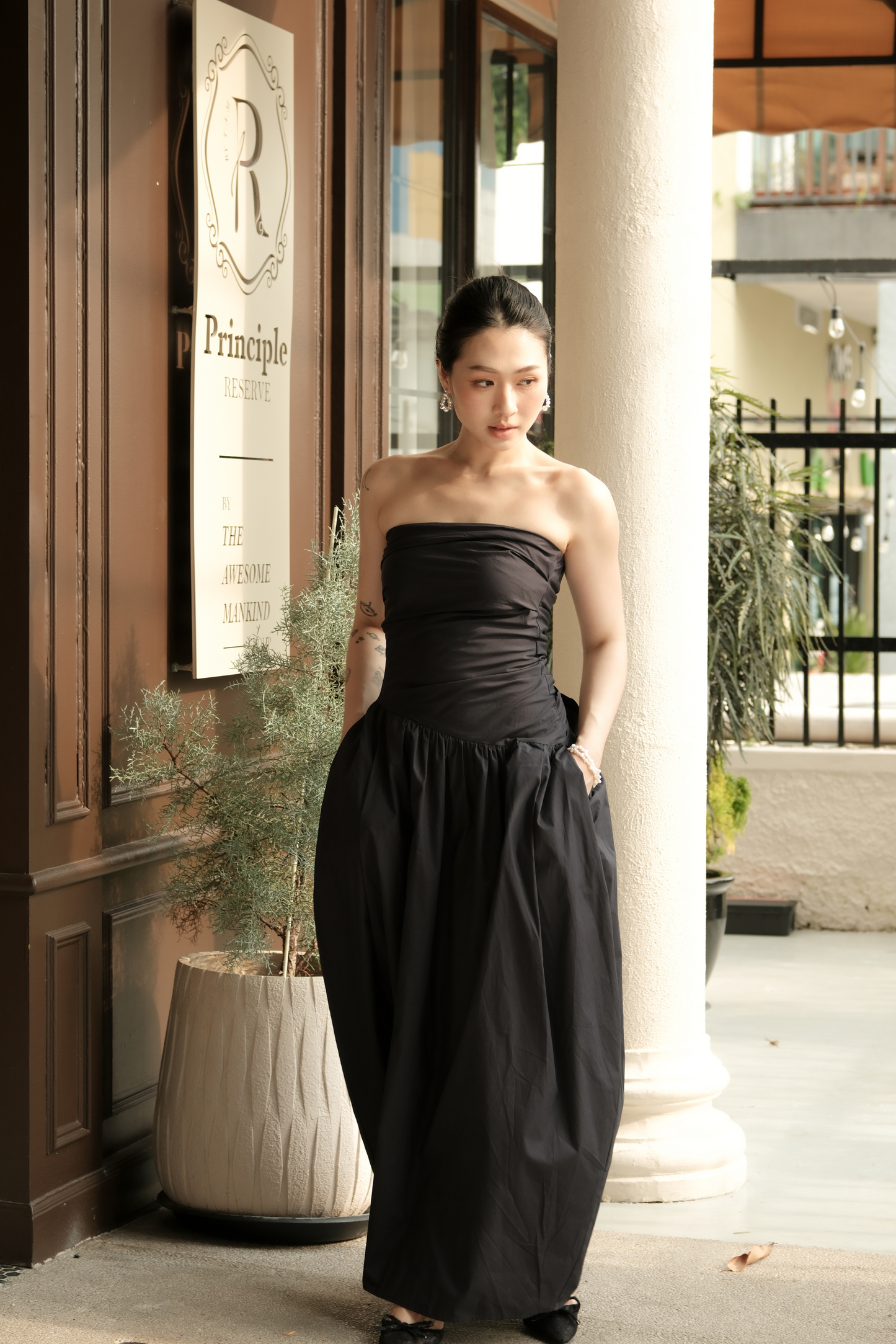 Céline Pure Bow Gown in Dark Blue