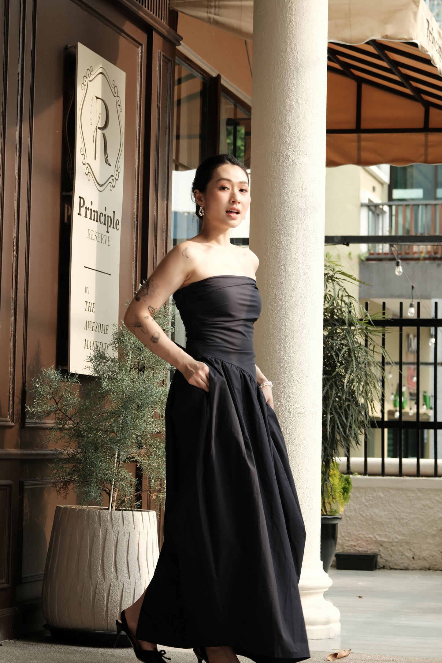 Céline Pure Bow Gown in Dark Blue