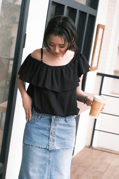 Audrey Ruffle Top in Black