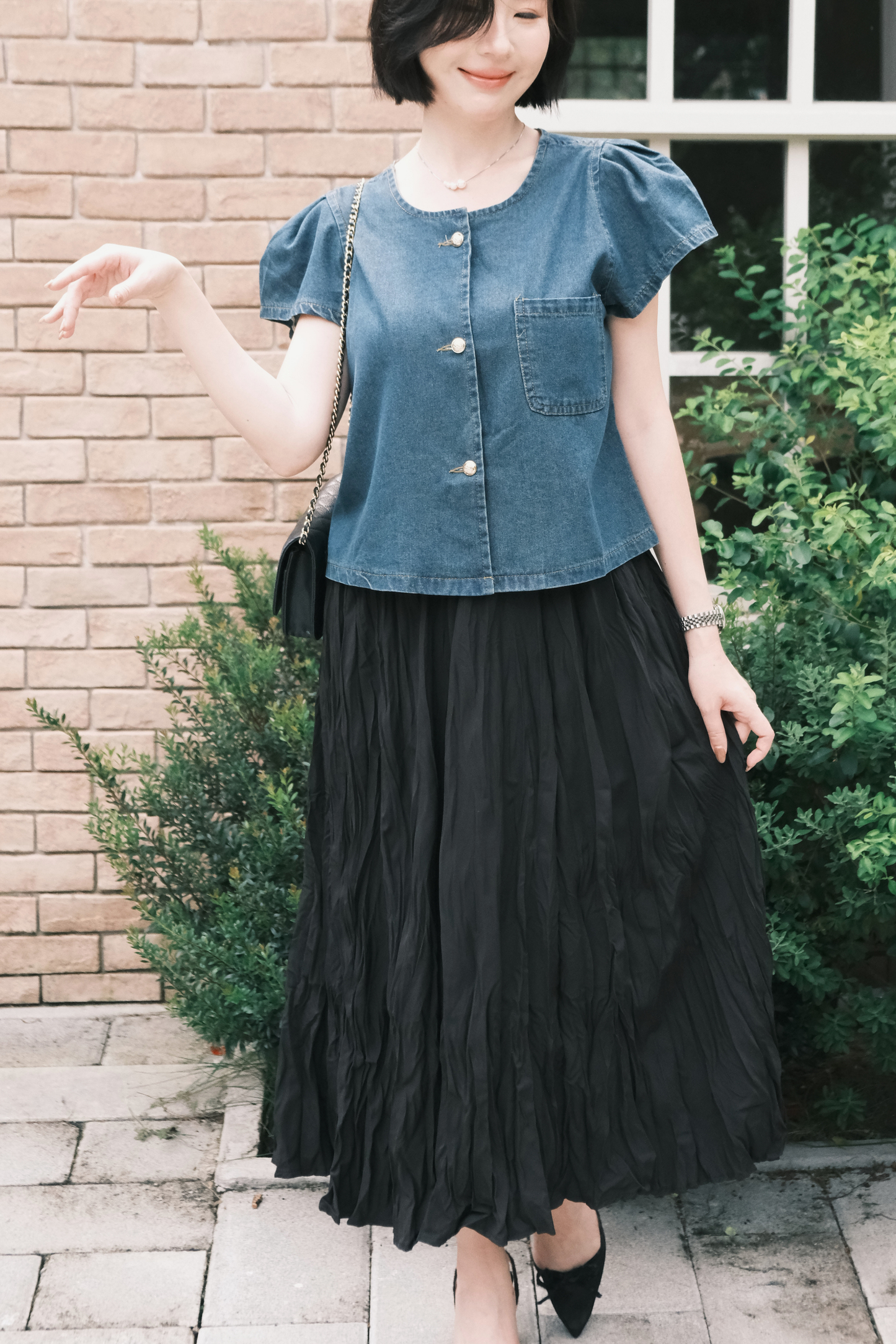 Elara Soft Wave Skirt In Black