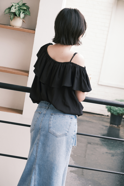Audrey Ruffle Top in Black