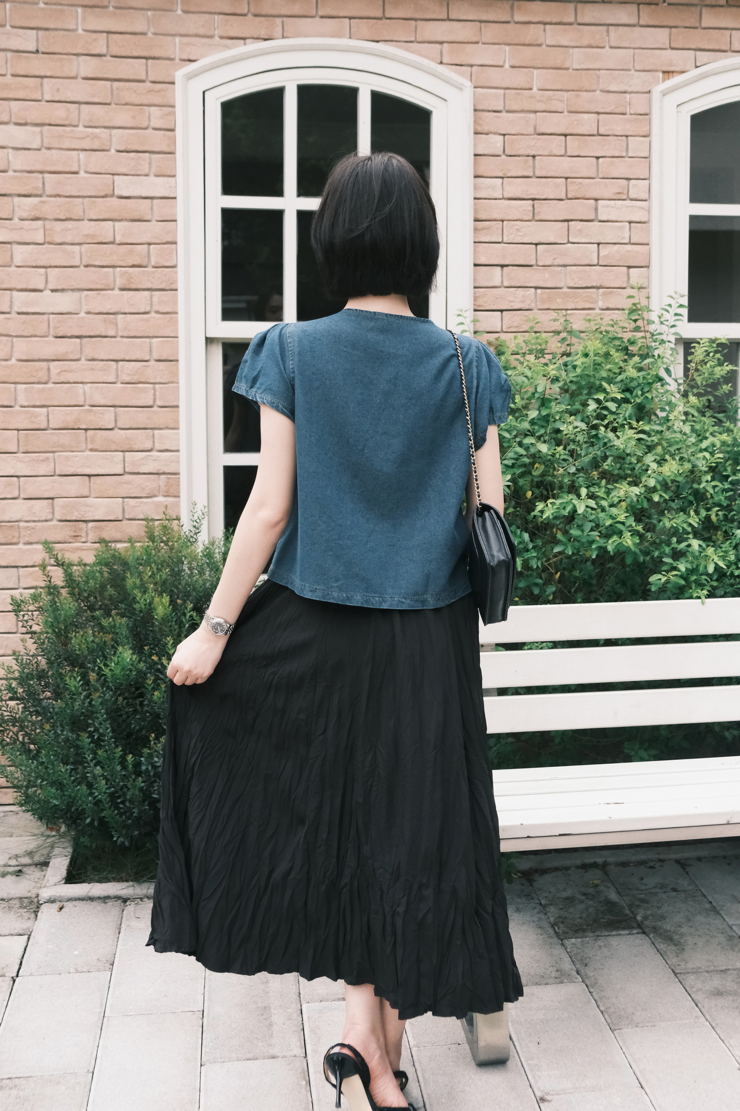 Elara Soft Wave Skirt In Black