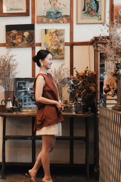 Inès Draped Back Knot Top in Coffee