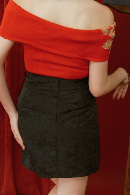 Floral Jacquard Pleated Skirt in Black