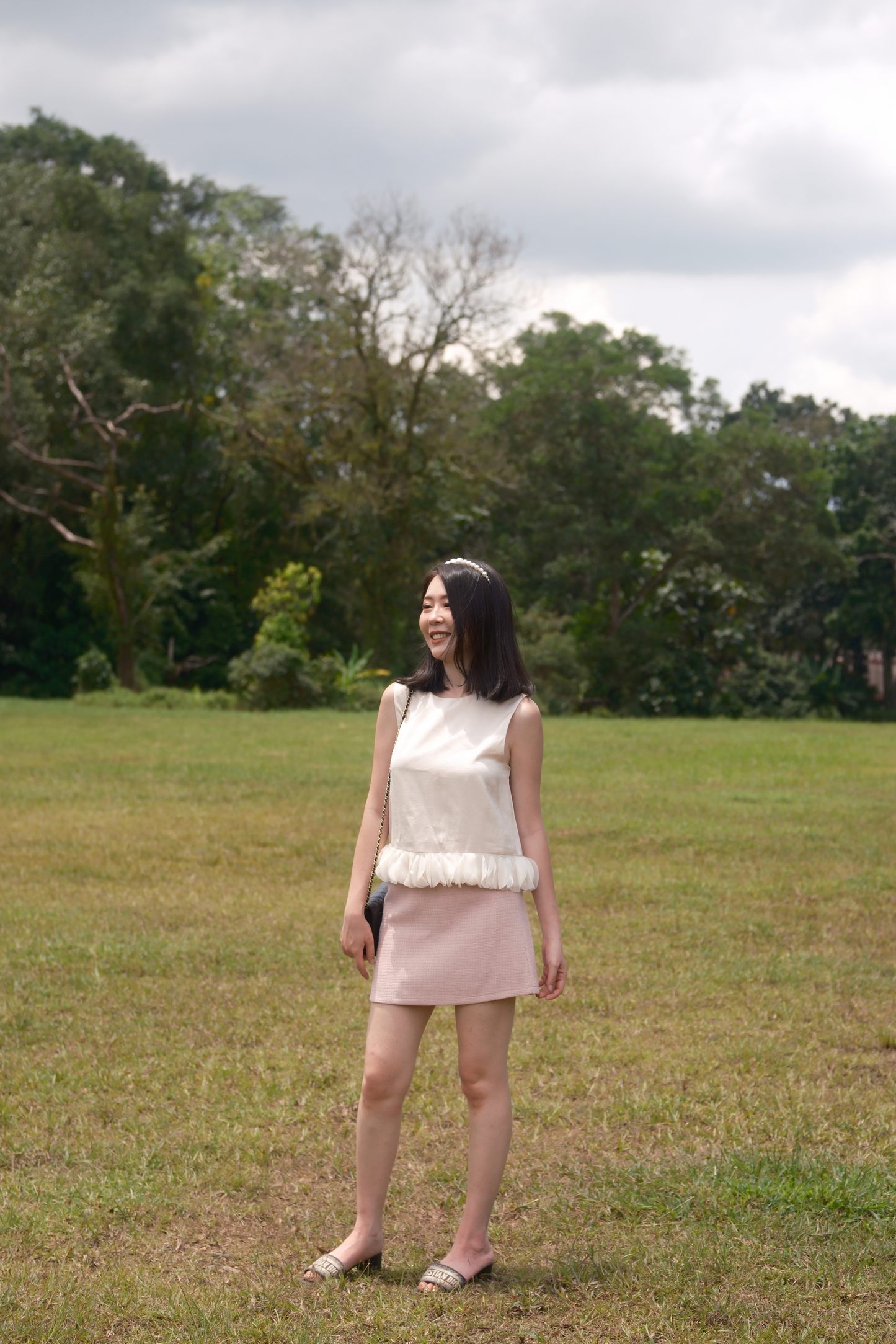 Léa Ruffle Hem Top in Beige