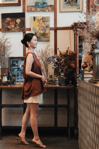 Inès Draped Back Knot Top in Coffee