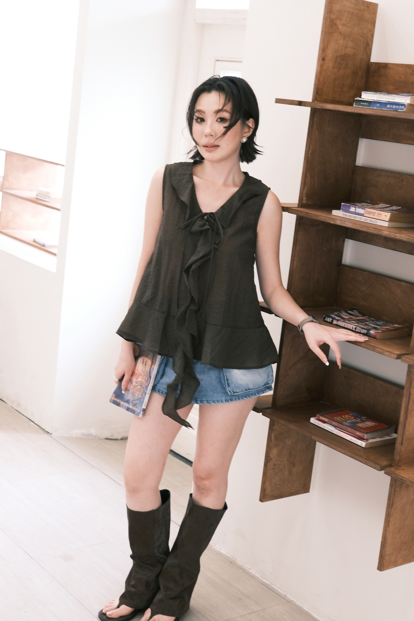 Arabella Ruffle Top in Coffee