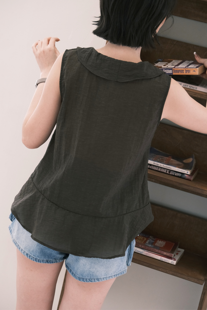 Arabella Ruffle Top in Coffee