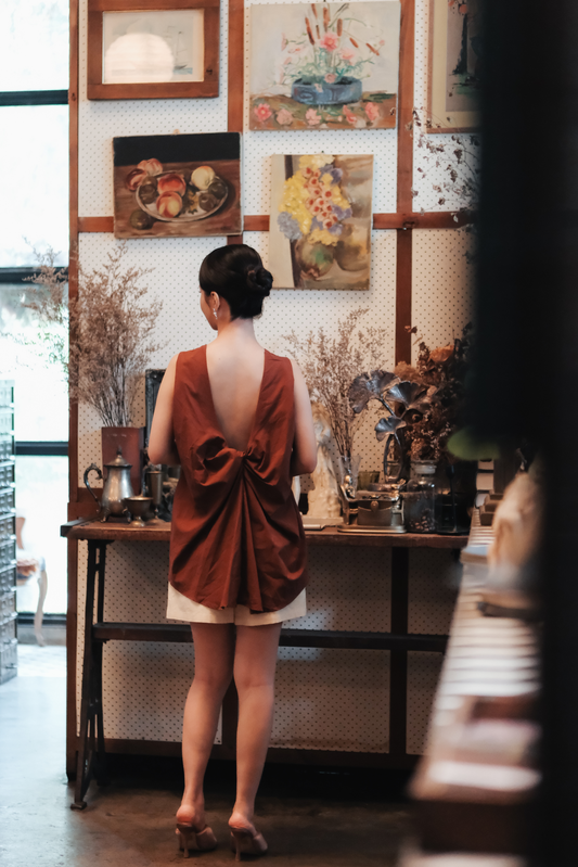 Inès Draped Back Knot Top in Coffee
