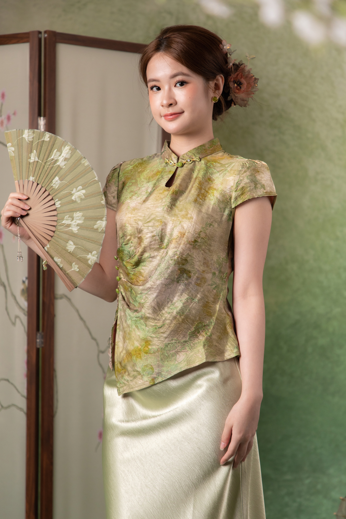 Ottilie Bamboo Cheongsam Top in Olive