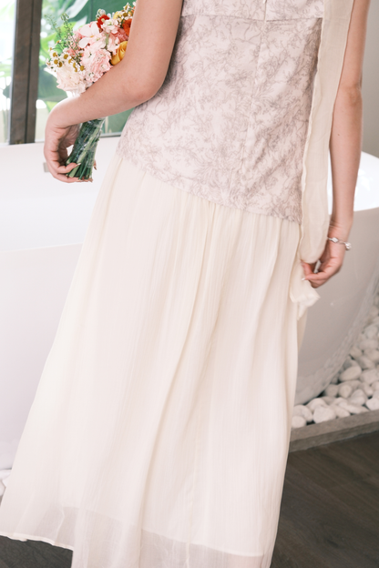 Seraphina Embroidered Dress in Cream