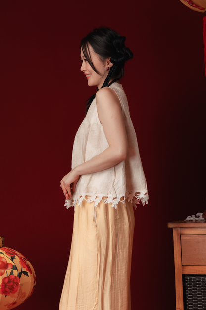 Élodie Embroidered Vest & Flowy Pants Set