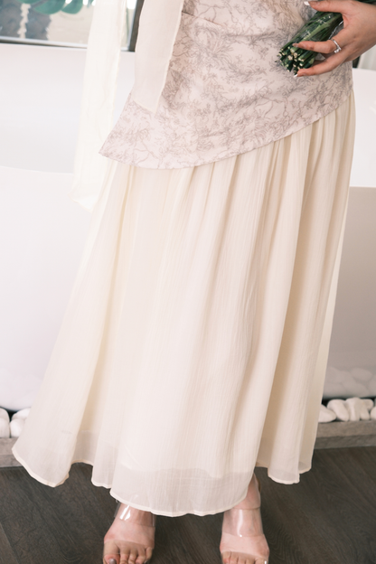 Seraphina Embroidered Dress in Cream