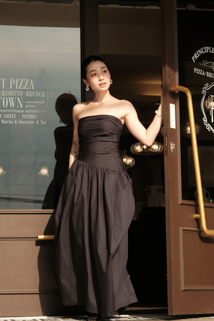 Céline Pure Bow Gown in Dark Blue