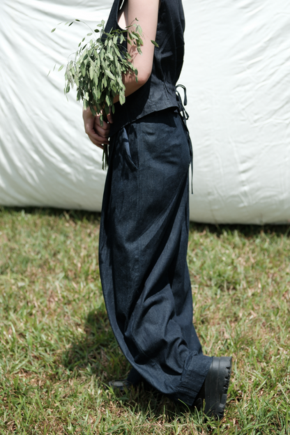 Olivia Straight-Leg Trousers in Dark Blue