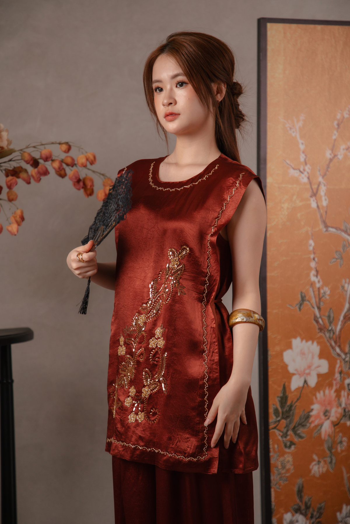 Maren Gilded Cheongsam Top & Pants Set in Maroon