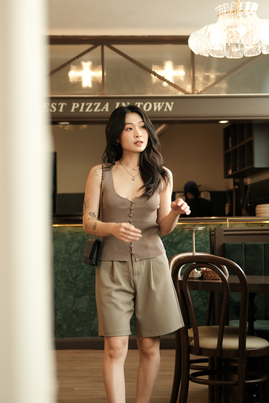 Avery Tailored Bermuda Shorts in Khaki