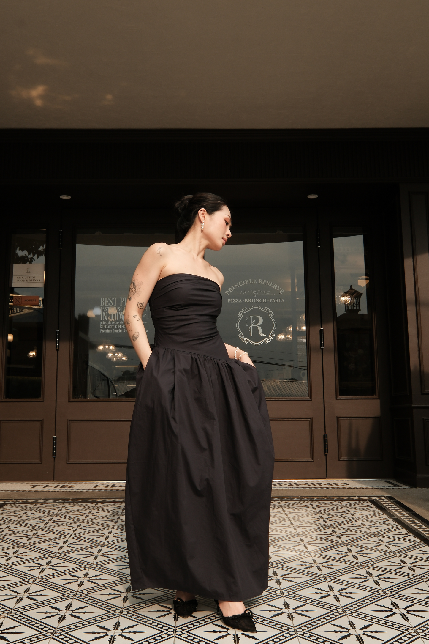 Céline Pure Bow Gown in Dark Blue