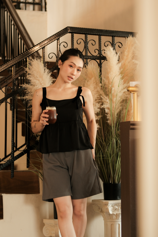 Élise Bow Strap Babydoll Top in Black