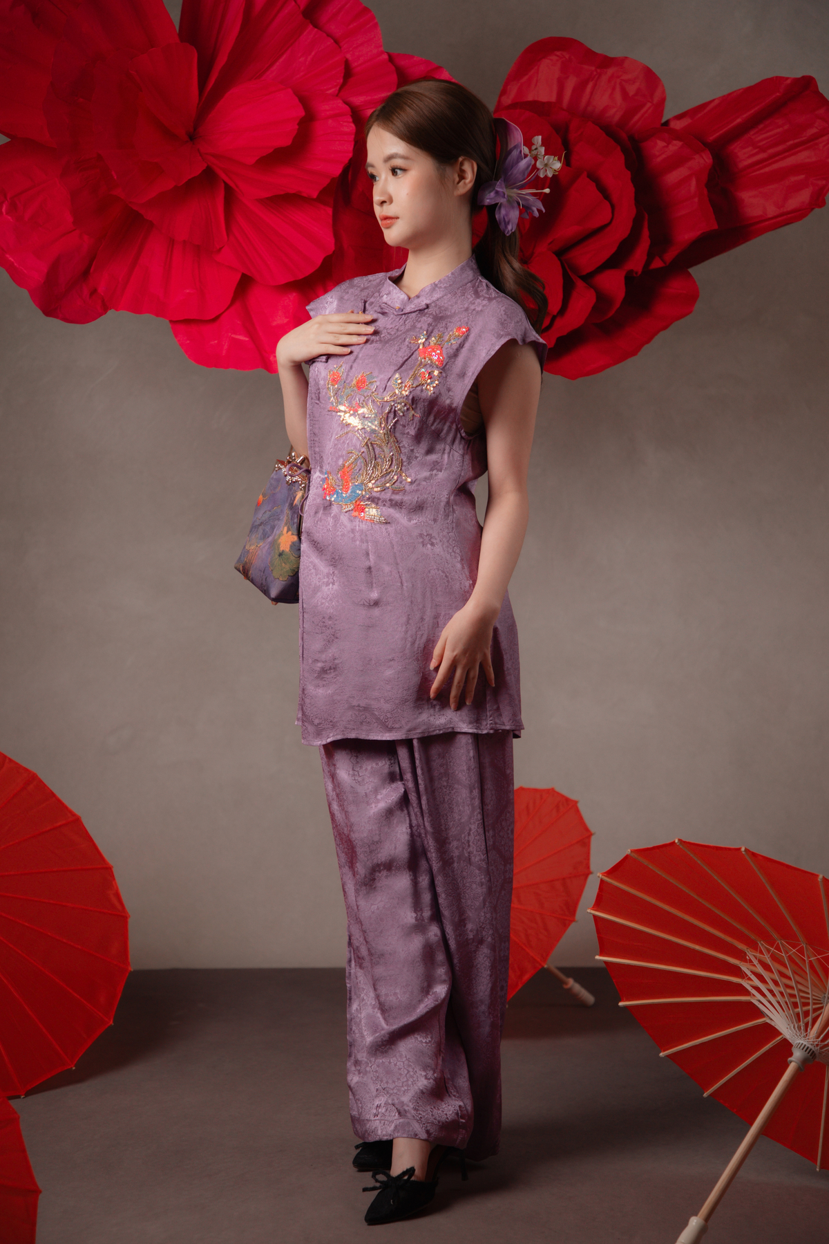 Talia Golden Cheongsam Top & Pants Set in Mauve